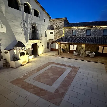 Masia Viver - Olive Oil Tourism 乡村民宿