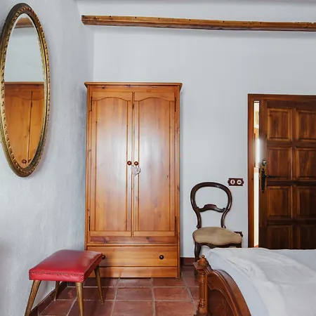 Country house Masia Viver - Olive Oil Tourism *