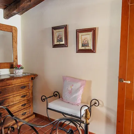 Masia Viver - Olive Oil Tourism Bigues I Riells
